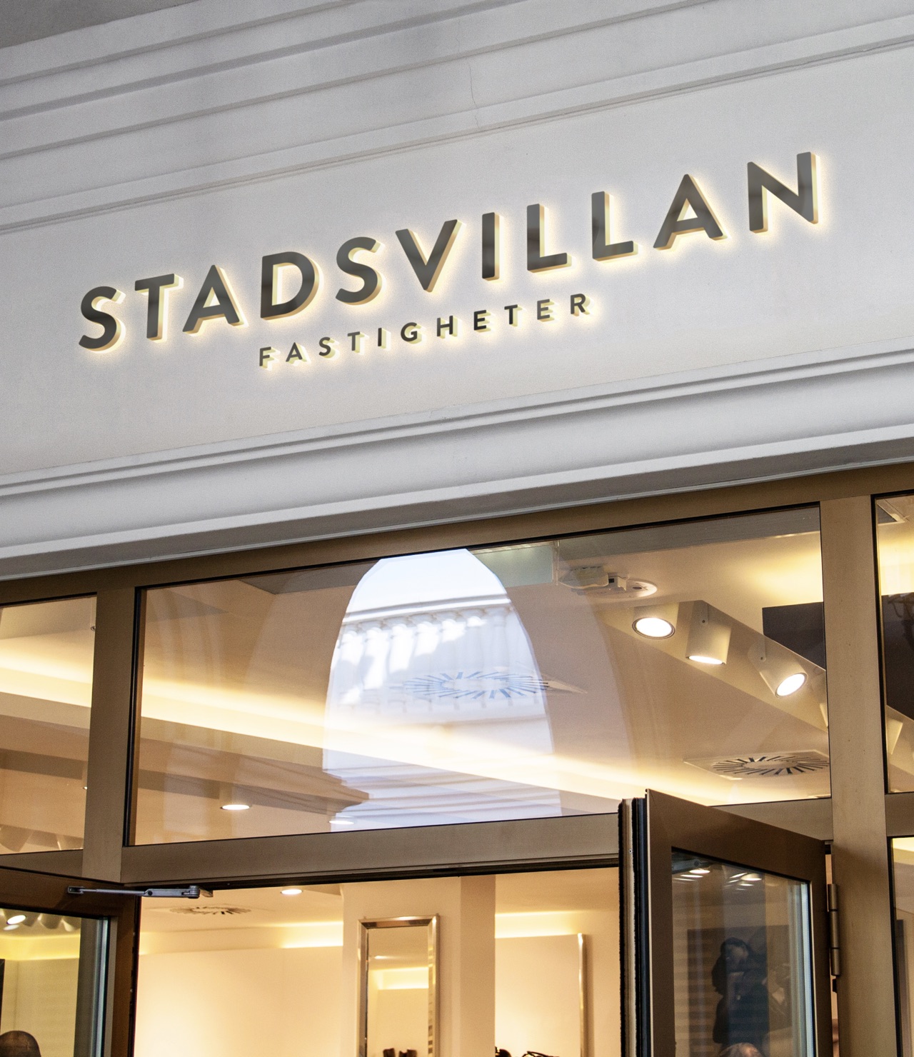 Stadsvillan logotype mockup